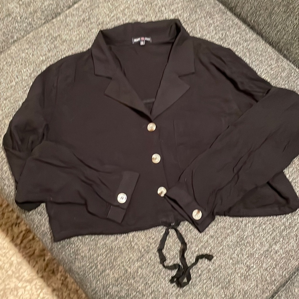 Heart Hips cropped button up L